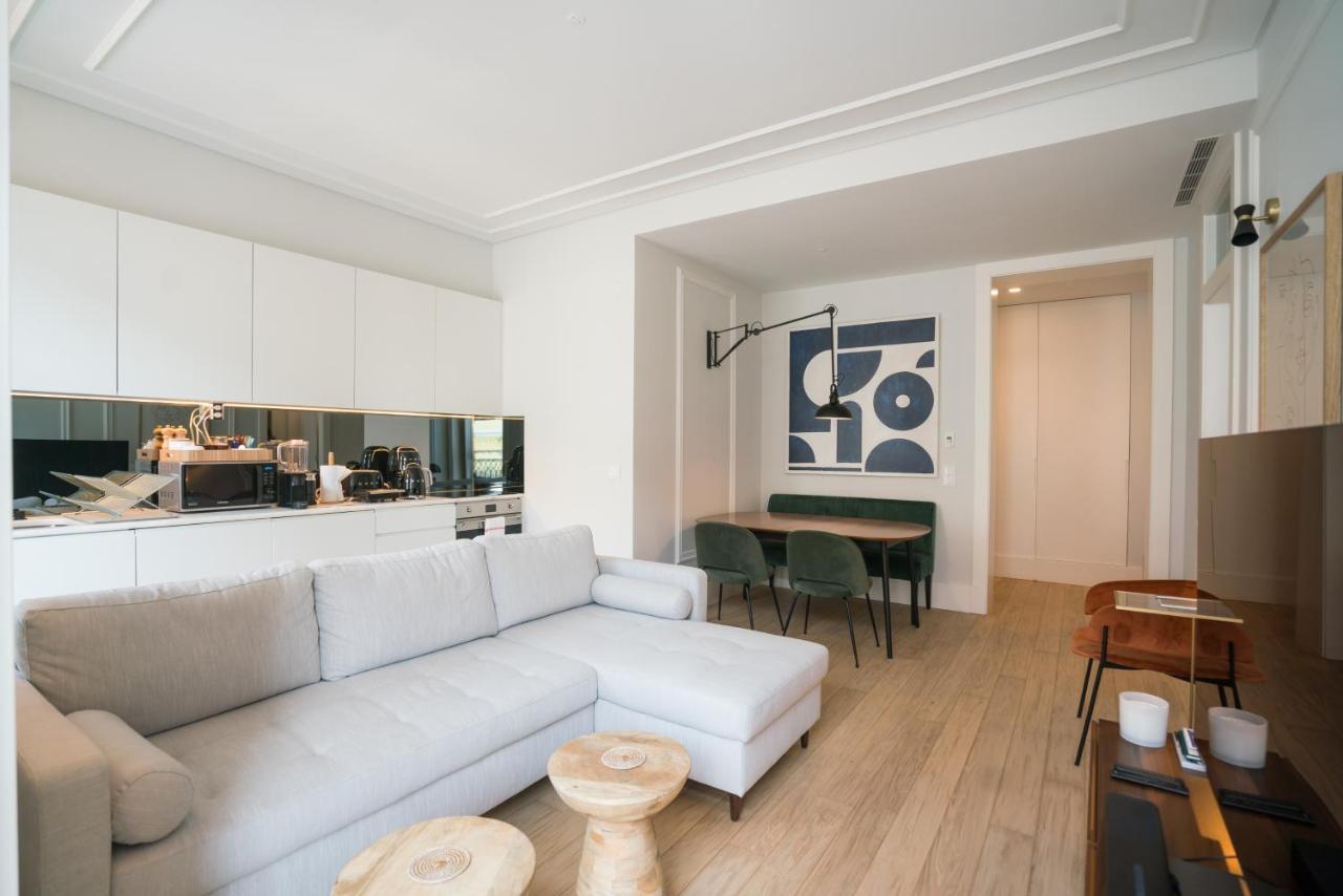 Luxury Condo In Heart Of Baixa-Chiado Lisbon Luaran gambar